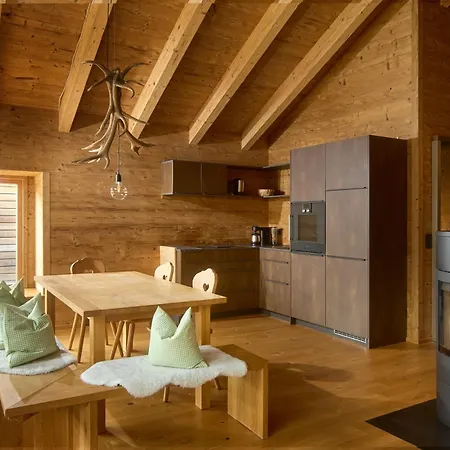아파트 Design-chalets By Pferd Auf Wolke Neu